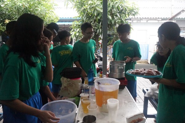 Kegiatan P5 kewirausahaan dan Gaya Hidup Berkelanjutan kelas 7 dan 8 SMP STRADA BHAKTI UTAMA